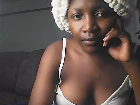 Snapshot of _yourgoodgirl chatting on July 14, 2026, 10:48 pm yourgoodgirl online show from July 14, 2026, 10:48 pm