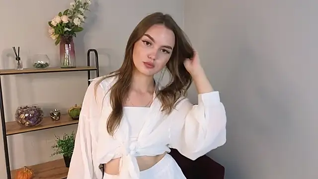 Nicole Keller online show from July 24, 2026, 11:41 am