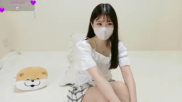Snapshot of Mila_Velvet_LIVE chatting on July 17, 2026, 10:11 am Mila Velvet LIVE online show from July 17, 2026, 10:11 am