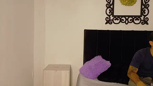 Snapshot of Santhiago_Jonnes chatting on July 15, 2026, 10:15 pm Santhiago Jonnes online show from July 15, 2026, 10:15 pm
