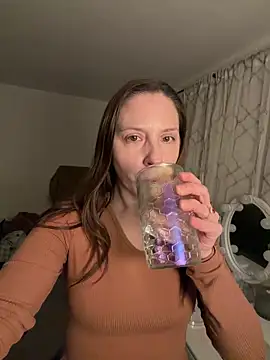 BunnyJean online show from February 19, 2026, 2:51 am