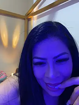 Snapshot of Leidy09Z chatting on July 17, 2026, 3:13 am Leidy09Z online show from July 17, 2026, 3:13 am