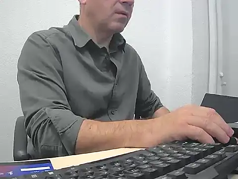Snapshot of gabriel9_ chatting on May 8, 2026, 7:46 am gabriel9 online show from May 8, 2026, 7:46 am