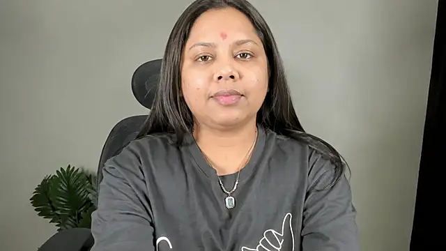 Snapshot of Aliya_datt chatting on July 17, 2026, 8:35 pm Aliya datt online show from July 17, 2026, 8:35 pm