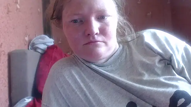 Snapshot of CharleyReidy chatting on July 18, 2026, 6:39 am CharleyReidy online show from July 18, 2026, 6:39 am