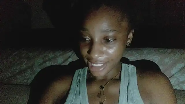 Snapshot of Nirahbeauty chatting on July 19, 2026, 7:39 pm Nirahbeauty online show from July 19, 2026, 7:39 pm