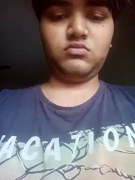 Snapshot of desianshu chatting on August 1, 2026, 12:37 pm desianshu online show from August 1, 2026, 12:37 pm