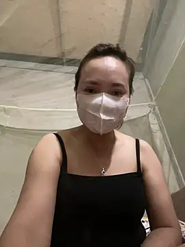 Snapshot of -Phuongthao- chatting on July 24, 2026, 2:04 pm -Phuongthao- online show from July 24, 2026, 2:04 pm