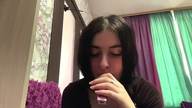 Snapshot of RochelleTrossbach chatting on July 22, 2026, 2:53 pm RochelleTrossbach online show from July 22, 2026, 2:53 pm