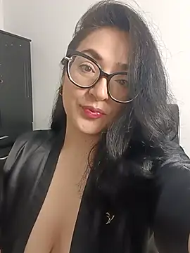 Pamelaa Mar online show from July 28, 2026, 8:43 am