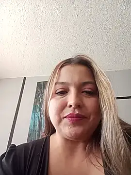 Snapshot of ZoeeX_1 chatting on July 28, 2026, 6:20 pm ZoeeX 1 online show from July 28, 2026, 6:20 pm