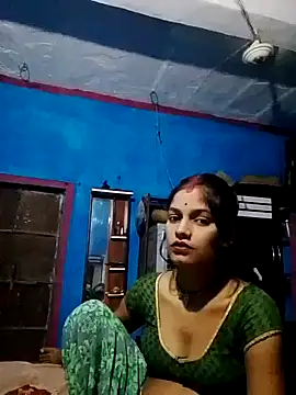 Snapshot of Sonamm_live chatting on August 3, 2026, 4:44 pm Sonamm live online show from August 3, 2026, 4:44 pm