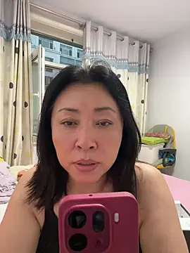 Snapshot of Lisa-008 chatting on July 26, 2026, 12:01 pm Lisa-008 online show from July 26, 2026, 12:01 pm