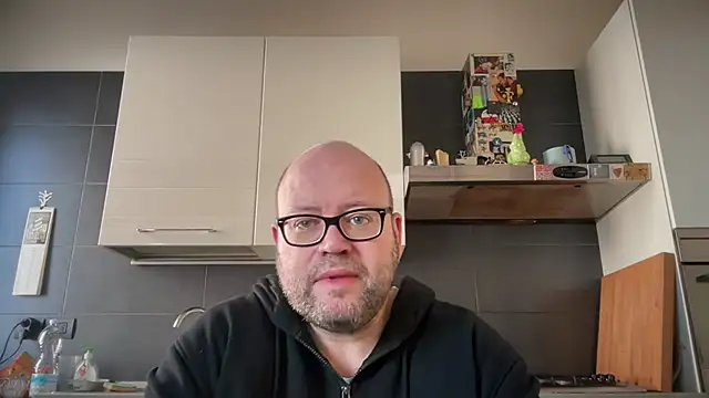 theitalianbear online show from December 7, 2024, 11:51 am