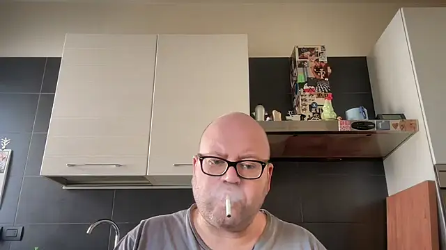 theitalianbear online show from March 15, 2025, 12:45 pm