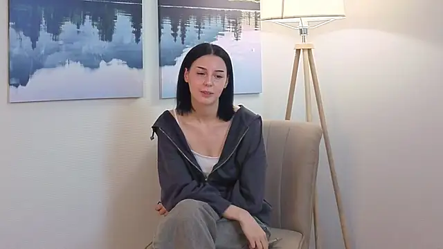 ZinaQuilimaco online show from July 26, 2026, 3:36 am
