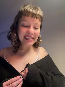 Snapshot of its_miel chatting on July 27, 2026, 3:13 am its miel online show from July 27, 2026, 3:13 am