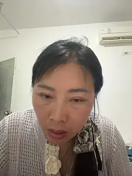 Snapshot of linlin-717 chatting on July 30, 2026, 11:53 am linlin-717 online show from July 30, 2026, 11:53 am