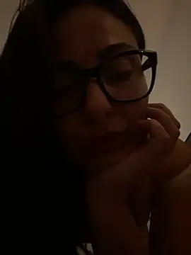 cutekittie123456 online show from August 5, 2026, 8:44 pm