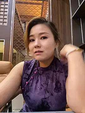 Elowen-520 online show from July 28, 2026, 7:48 am