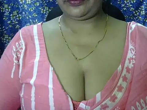 Snapshot of SARITA_03 chatting on July 29, 2026, 10:13 am SARITA 03 online show from July 29, 2026, 10:13 am