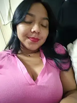 Snapshot of Isabell_rosety chatting on July 29, 2026, 3:26 am Isabell rosety online show from July 29, 2026, 3:26 am