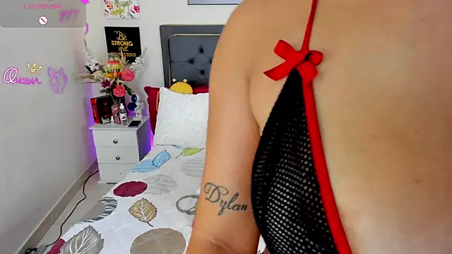 Snapshot of sticksex_candy chatting on July 7, 2026, 8:24 pm sticksex candy online show from July 7, 2026, 8:24 pm