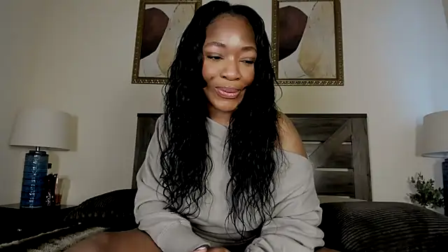 nicolesolace online show from May 14, 2026, 9:21 pm
