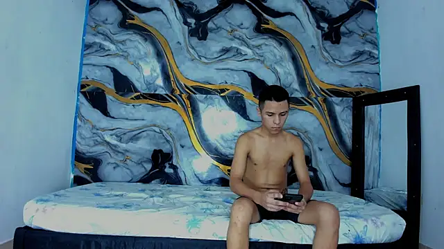 TrioDominat zs online show from August 1, 2026, 2:22 am