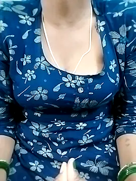 Snapshot of Lovely-Deepa chatting on August 5, 2026, 4:54 pm Lovely-Deepa online show from August 5, 2026, 4:54 pm