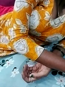 Snapshot of Lovely-Deepa chatting on August 7, 2026, 5:48 pm Lovely-Deepa online show from August 7, 2026, 5:48 pm
