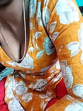 Snapshot of Lovely-Deepa chatting on August 9, 2026, 3:55 am Lovely-Deepa online show from August 9, 2026, 3:55 am