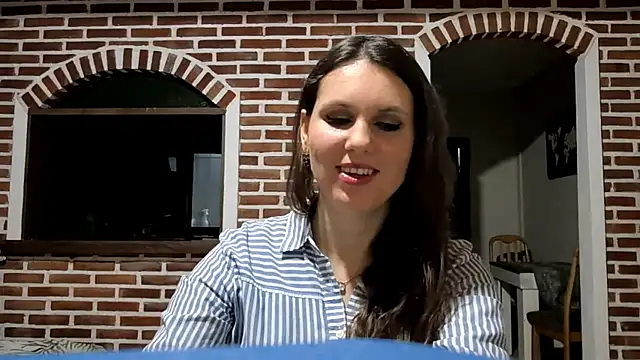 Snapshot of JacklynSwisshelm chatting on August 6, 2026, 12:18 pm JacklynSwisshelm online show from August 6, 2026, 12:18 pm