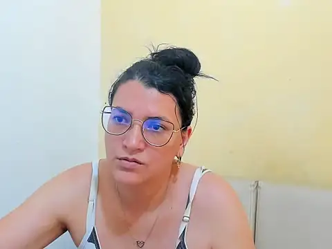 MARILYN GARCIA online show from April 8, 2026, 4:18 pm