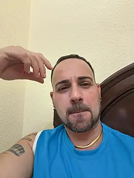 elpianitofeliz online show from August 7, 2026, 10:12 pm