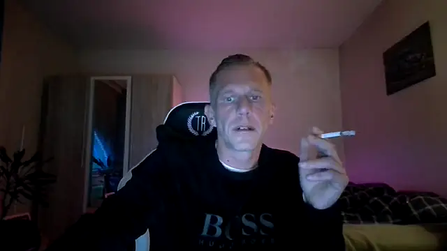 slaveboy2016xh online show from December 30, 2024, 8:25 pm