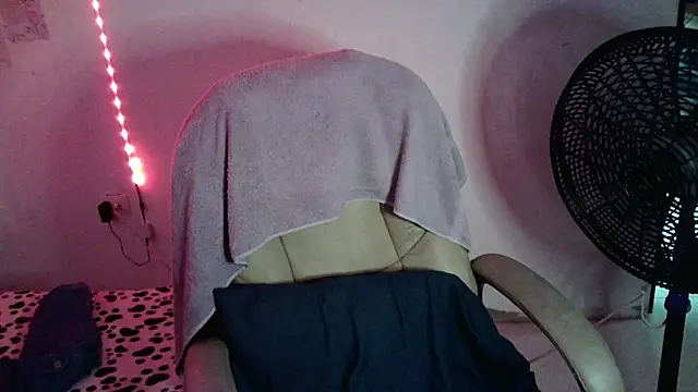 Snapshot of NoxxVelveth chatting on August 7, 2026, 5:15 pm NoxxVelveth online show from August 7, 2026, 5:15 pm
