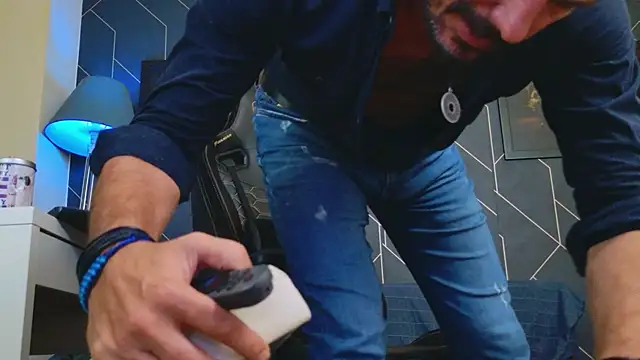 ChrisKox online show from September 13, 2025, 3:06 am