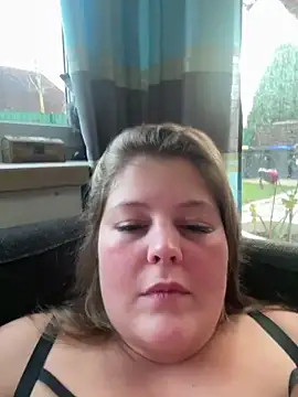 Snapshot of BootyLola chatting on November 2, 2025, 3:47 pm BootyLola online show from November 2, 2025, 3:47 pm