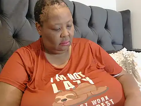 nancy111 online show from November 4, 2025, 1:48 am