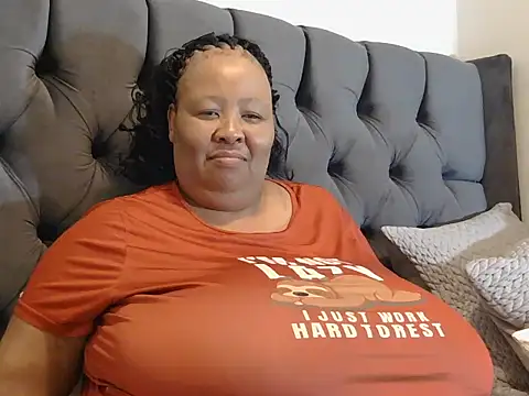 nancy111 online show from December 1, 2025, 2:11 pm