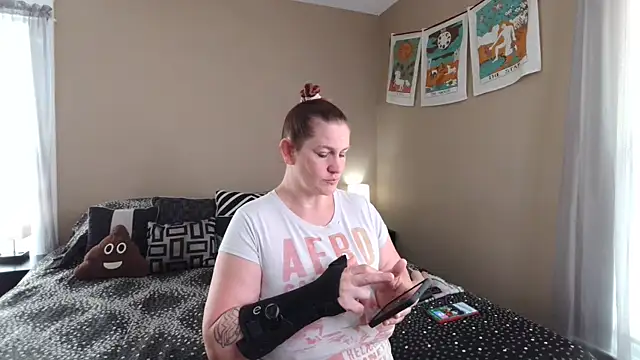 onlyhotbbw75 online show from September 18, 2025, 3:25 pm