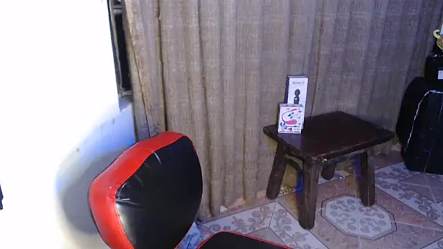 kattydirtylol online show from October 26, 2025, 1:11 am