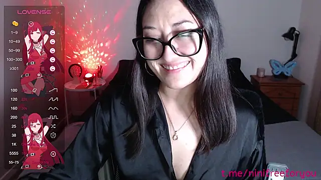 Ninimoon online show from September 11, 2025, 5:18 am