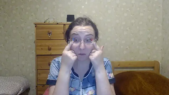 Smart Rose online show from March 8, 2025, 7:53 pm