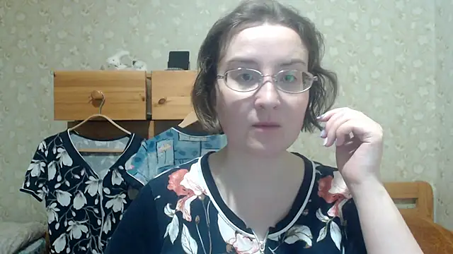 Smart Rose online show from March 22, 2026, 6:11 pm