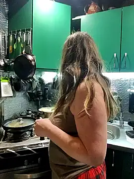 Natali UA online show from January 5, 2026, 5:49 pm