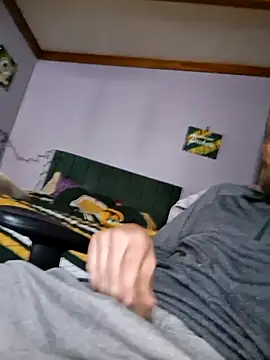 bam420bam online show from April 18, 2026, 9:26 pm