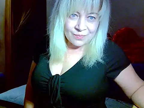 Snapshot of AgoniA7 chatting on April 19, 2026, 6:10 pm AgoniA7 online show from April 19, 2026, 6:10 pm