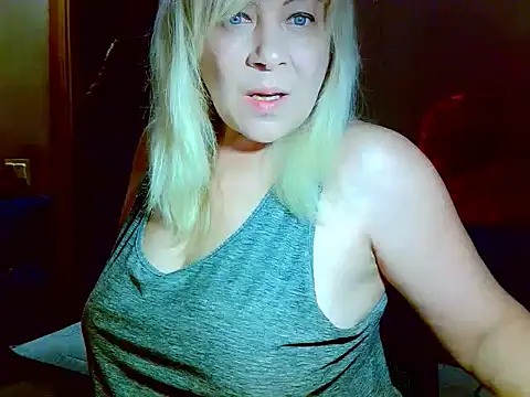 Snapshot of AgoniA7 chatting on May 29, 2026, 6:50 pm AgoniA7 online show from May 29, 2026, 6:50 pm